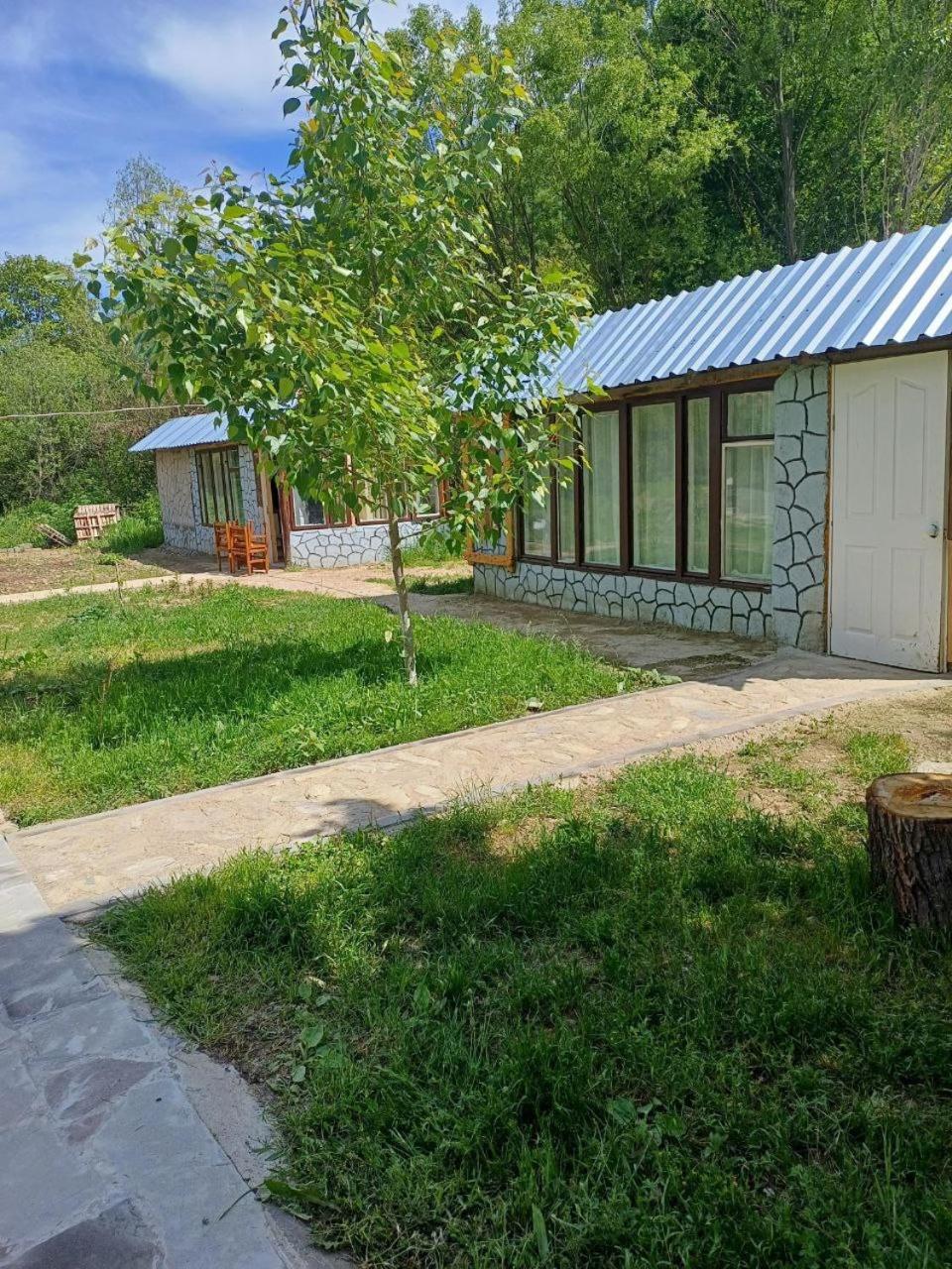 Basuta Guesthouse Kapan 외부 사진